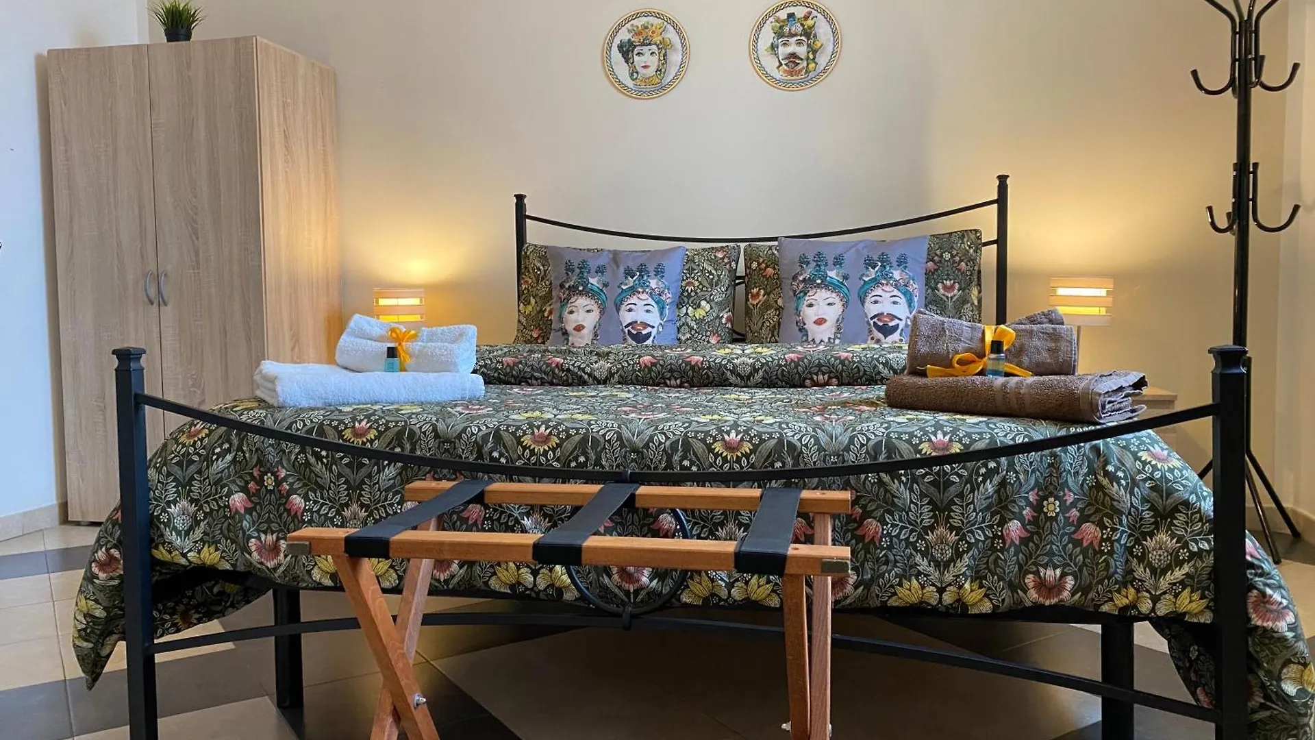 B & B Jasmine Santa Teresa Di Riva Italy