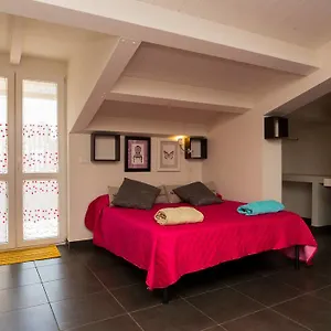 Casa Liuzza Santa Teresa Di Riva