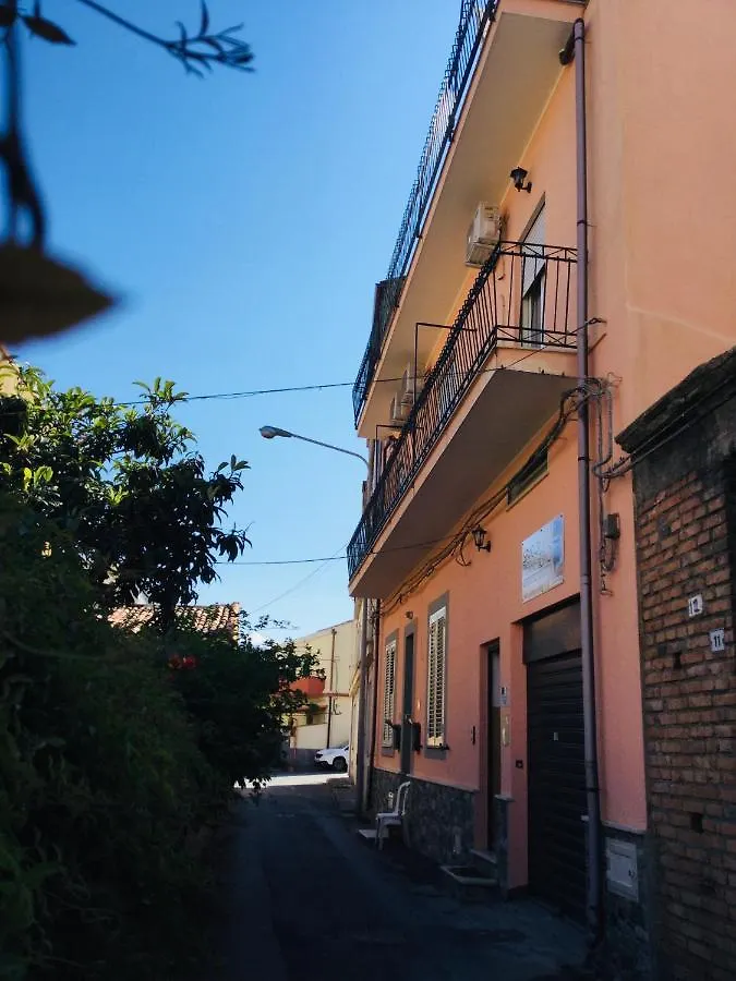 B & B Jasmine Santa Teresa Di Riva Frühstückspension