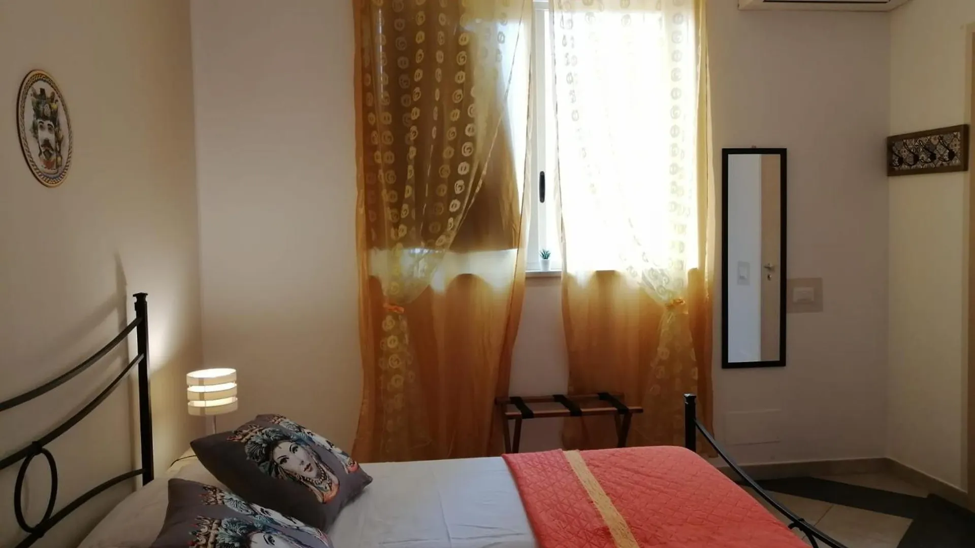 B & B Jasmine Santa Teresa Di Riva Italien